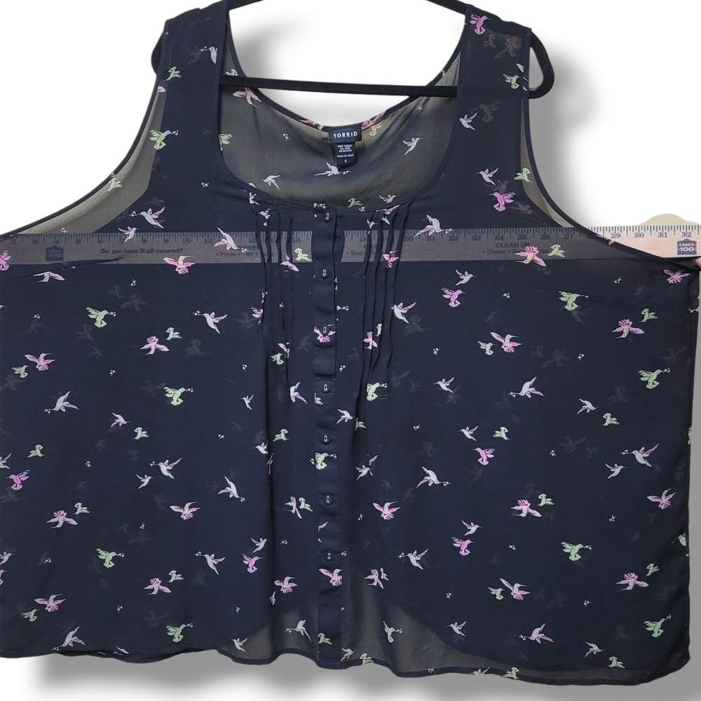 Torrid Black Hummingbird Print Tank Top Blouse Plus Size 5 - Picture 4 of 7